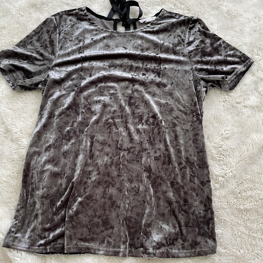 Beach Lunch Lounge - Grey Velvet T Shirt - S